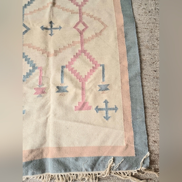 Vintage Wool Rug - Picture 3 of 6